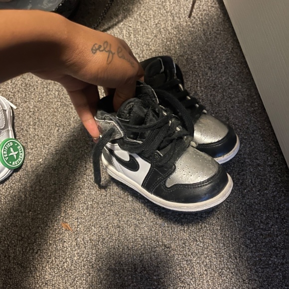 Jordan 1 silver toe - Picture 2 of 2